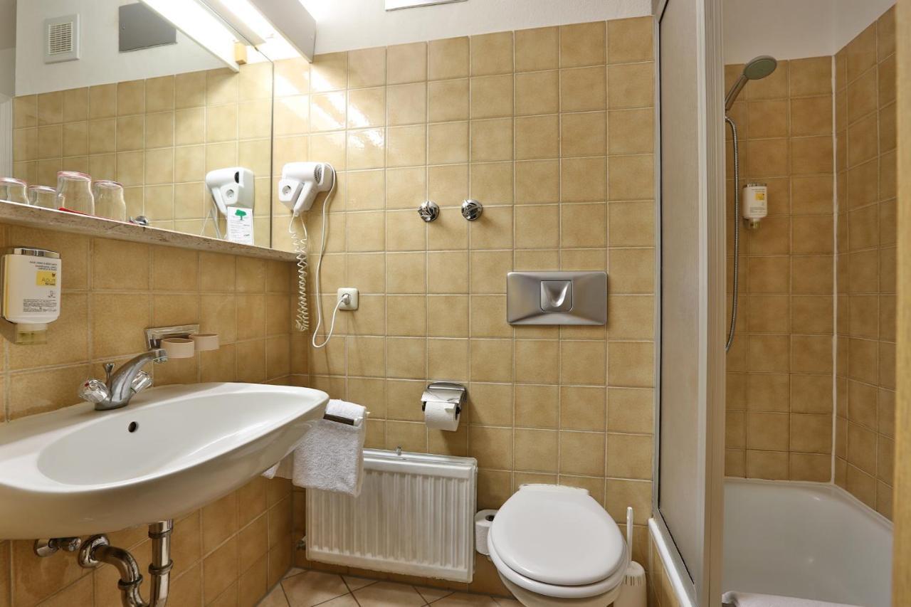 Aktivital Hotel Bad Griesbach im Rottal Esterno foto