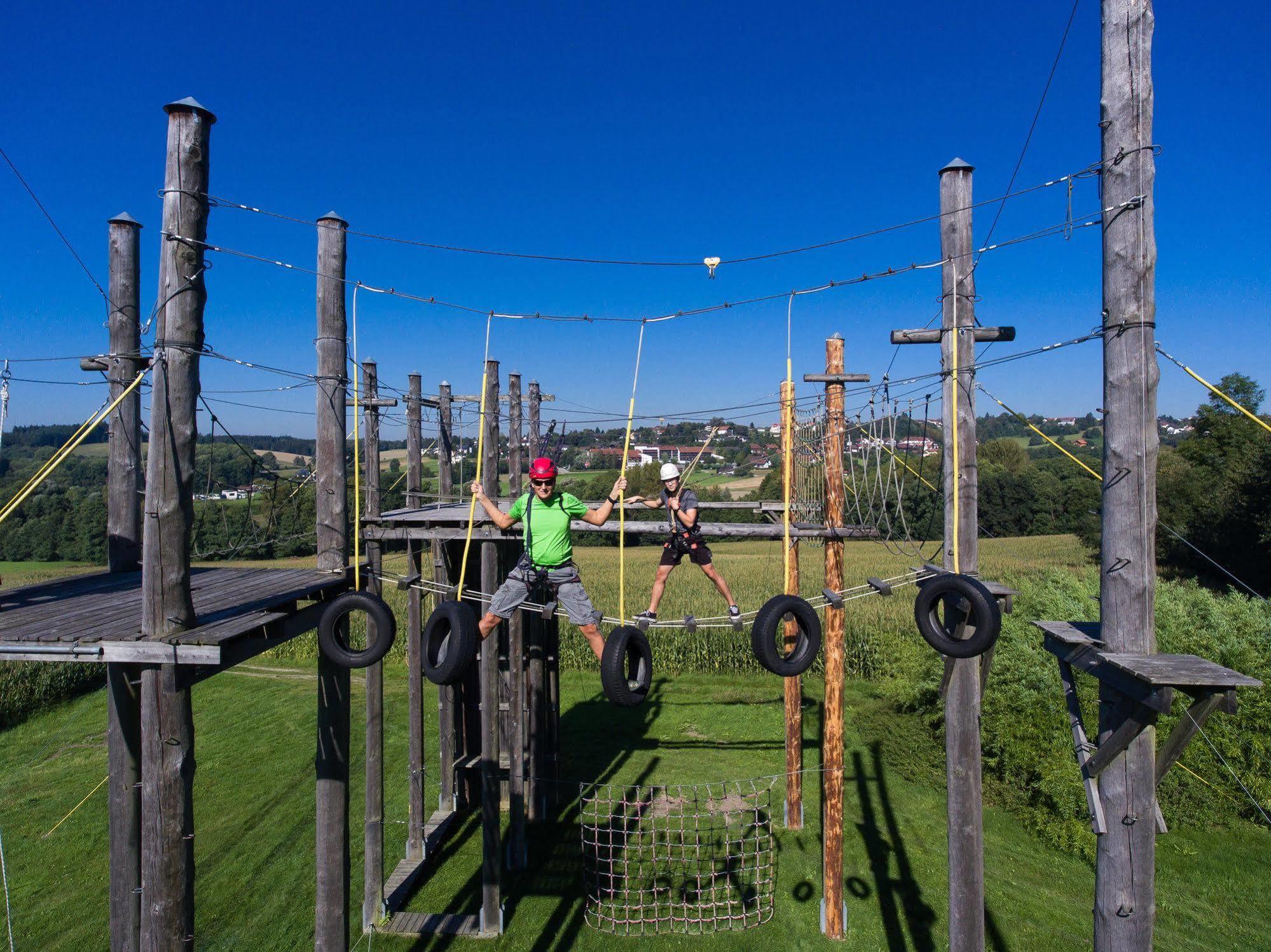 Aktivital Hotel Bad Griesbach im Rottal Esterno foto